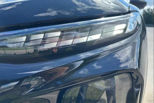 Mythos Black Metallic 2026 Audi Q3 TFSI quattro S tronic