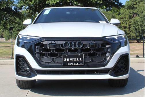 2025 Audi Q8 55 Premium Plus
