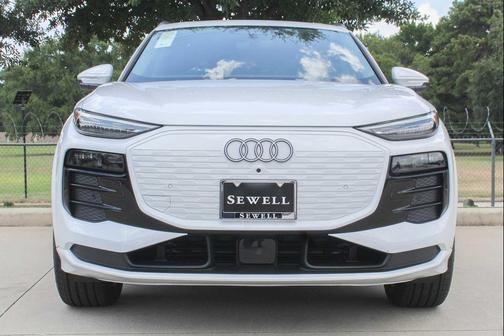 2025 Audi Q6 e-tron Premium Plus quattro