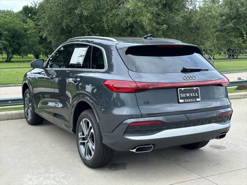 2025 Audi Q5 Premium