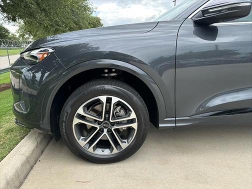 2025 Audi Q5 Premium