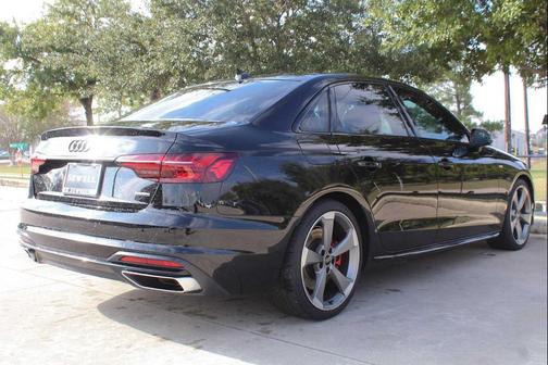 2022 Audi A4 45 S line Premium Plus
