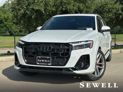 Glacier White Metallic 2026 Audi Q7 55 Prestige