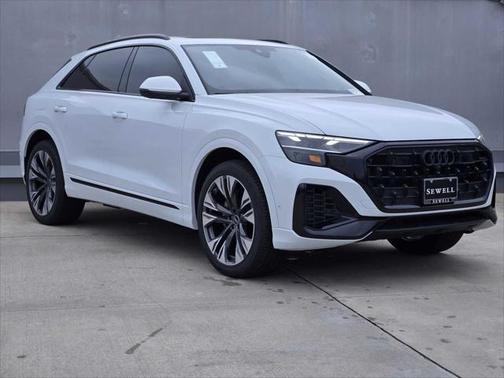 2025 Audi Q8 55 Premium