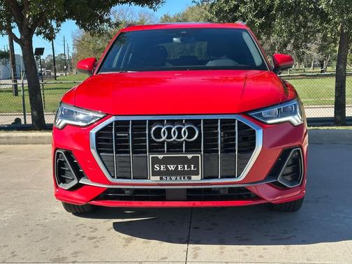 2023 Audi Q3 45 S line Premium Plus