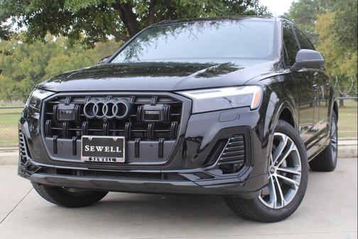 2025 Audi Q7 45 Premium Plus