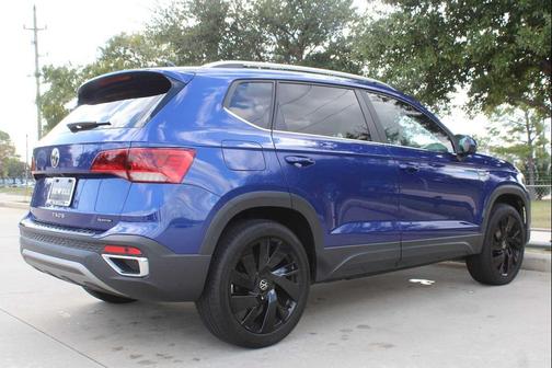 2024 Volkswagen Taos 1.5T SEL