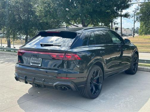 2026 Audi RS Q8 4.0T