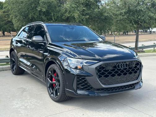 2026 Audi RS Q8 4.0T