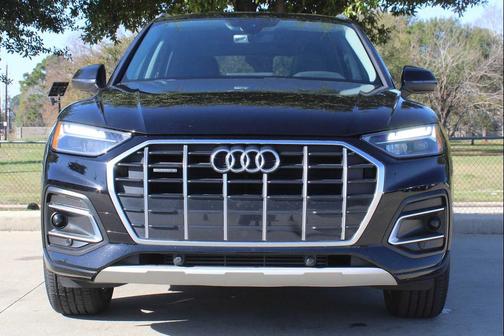 2023 Audi Q5 40 Premium