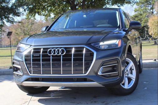 2024 Audi Q5 40 Premium