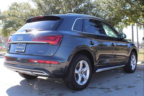 2024 Audi Q5 40 Premium