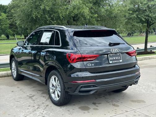2025 Audi Q3 45 S line Premium Plus