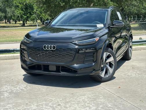 2025 Audi Q6 e-tron Premium Plus quattro
