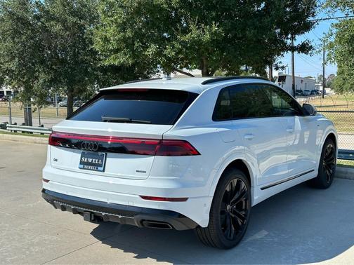 2026 Audi Q8 55 Premium Plus