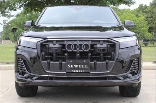 2025 Audi Q7 45 Premium Plus