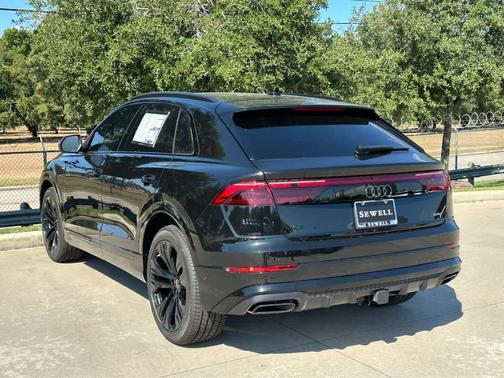 2026 Audi Q8 55 Premium Plus