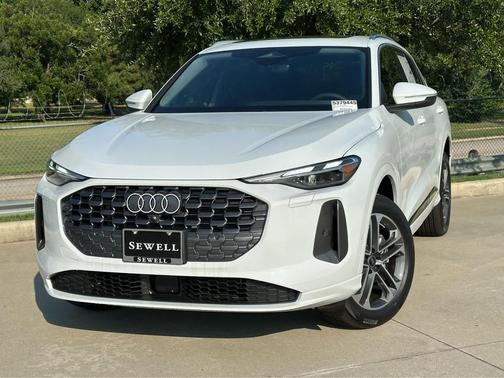 2025 Audi Q5 Premium