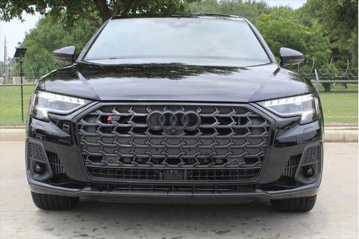 2025 Audi S8 4.0T