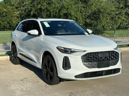 2025 Audi Q5 Premium Plus