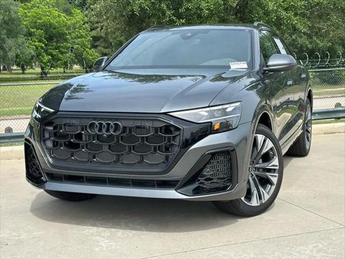 2025 Audi Q8 55 Premium Plus