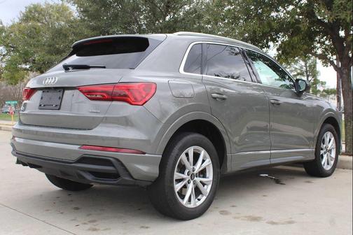 2022 Audi Q3 45 S line Premium