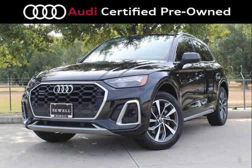Mythos Black Metallic 2023 Audi Q5 45 S line Premium