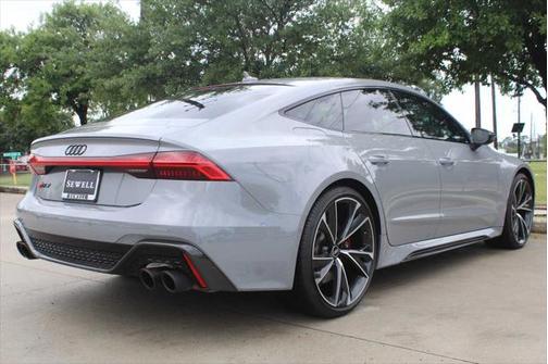 2021 Audi RS 7 4.0T