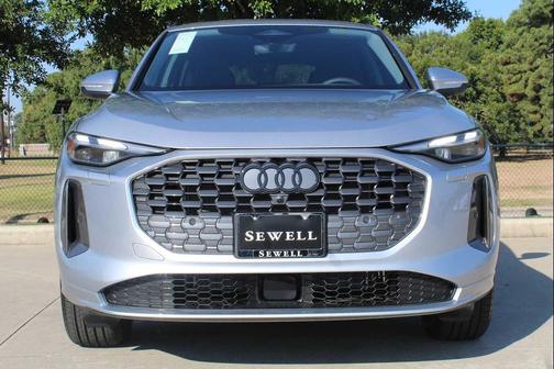 2025 Audi Q5 Premium