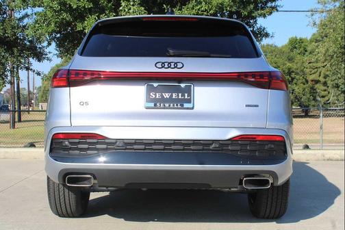2025 Audi Q5 Premium