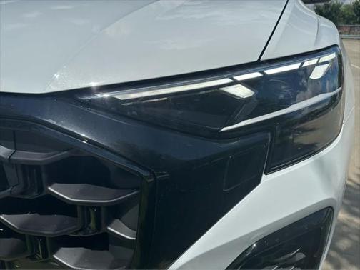 2025 Audi Q8 55 Premium Plus