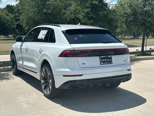 2025 Audi Q8 55 Premium Plus
