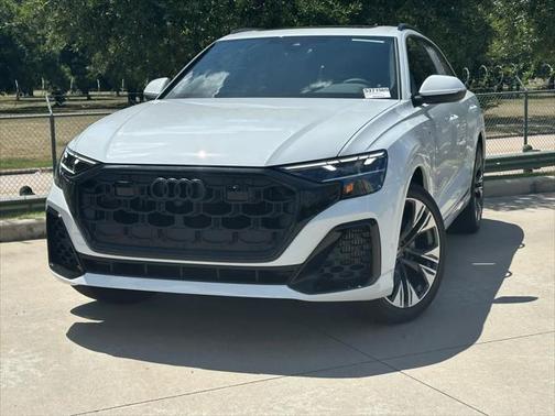 2025 Audi Q8 55 Premium Plus