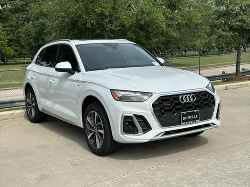 2025 Audi Q5 45 S line Premium