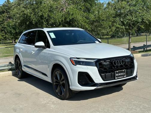 2025 Audi Q7 55 Premium Plus