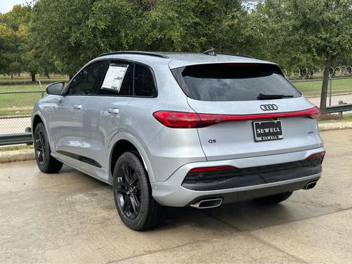 2025 Audi Q5 Premium