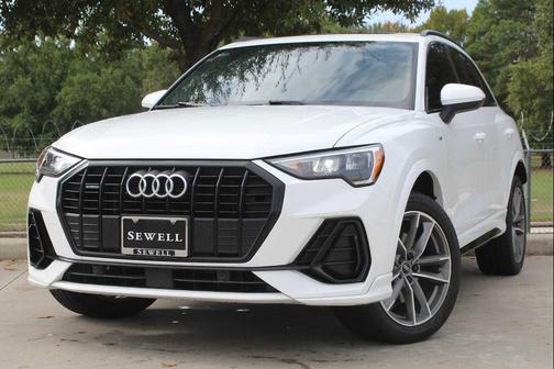 2022 Audi Q3 45 S line Premium