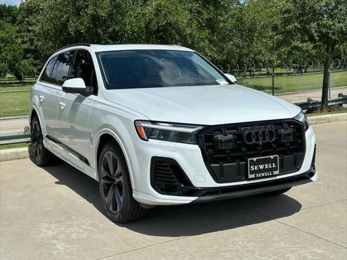 2025 Audi Q7 55 Premium Plus
