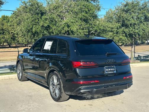 2026 Audi Q7 55 Prestige