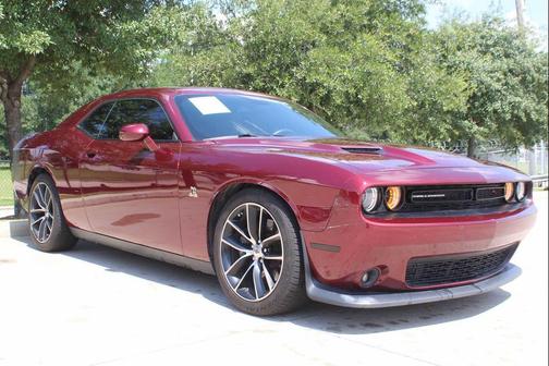 Octane Red Pearlcoat 2018 Dodge Challenger R/T Scat Pack