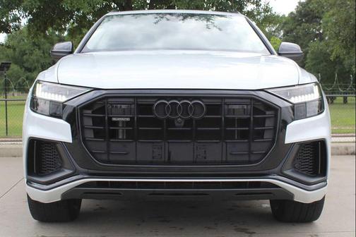 Glacier White Metallic 2023 Audi Q8 55 Premium Plus
