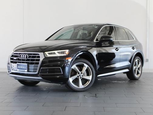 Photo 1 of 26 of 2018 Audi Q5 2.0T Premium Plus