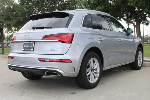 2023 Audi Q5 45 S line Premium