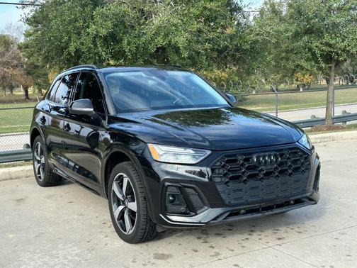 2022 Audi Q5 45 S line Premium Plus