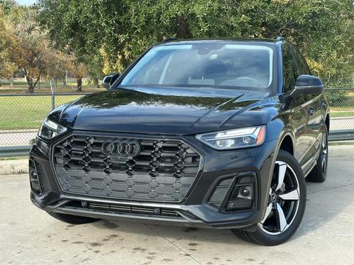 2022 Audi Q5 45 S line Premium Plus