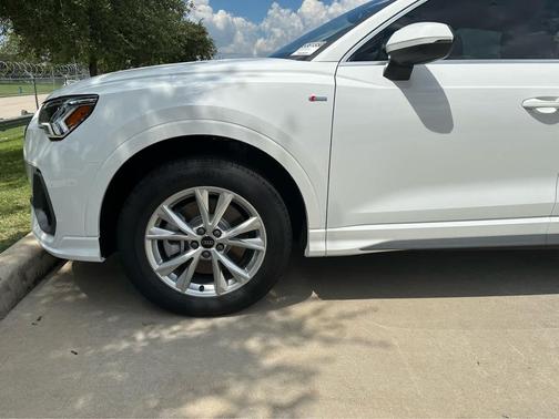 2025 Audi Q3 Premium 45 TFSI S line quattro Tiptronic