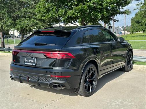 2025 Audi RS Q8 4.0T