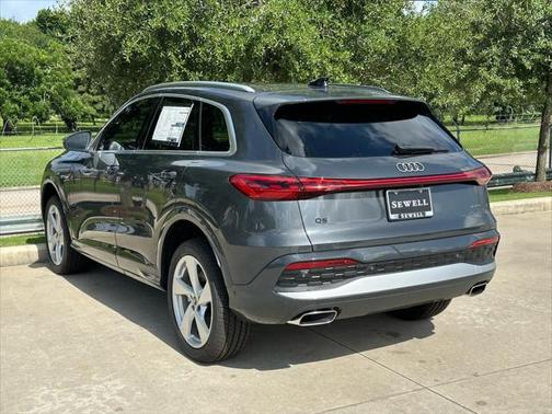 2025 Audi Q5 Premium Plus