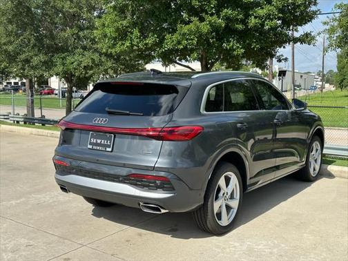 2025 Audi Q5 Premium Plus