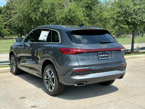 2025 Audi Q5 Premium